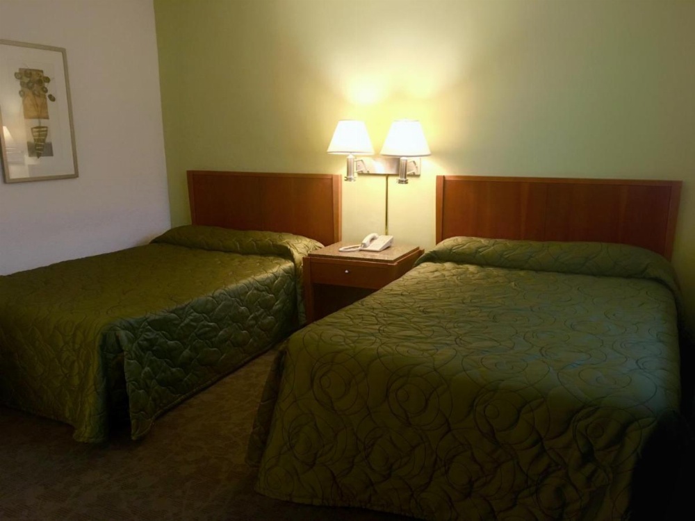 Room image 3