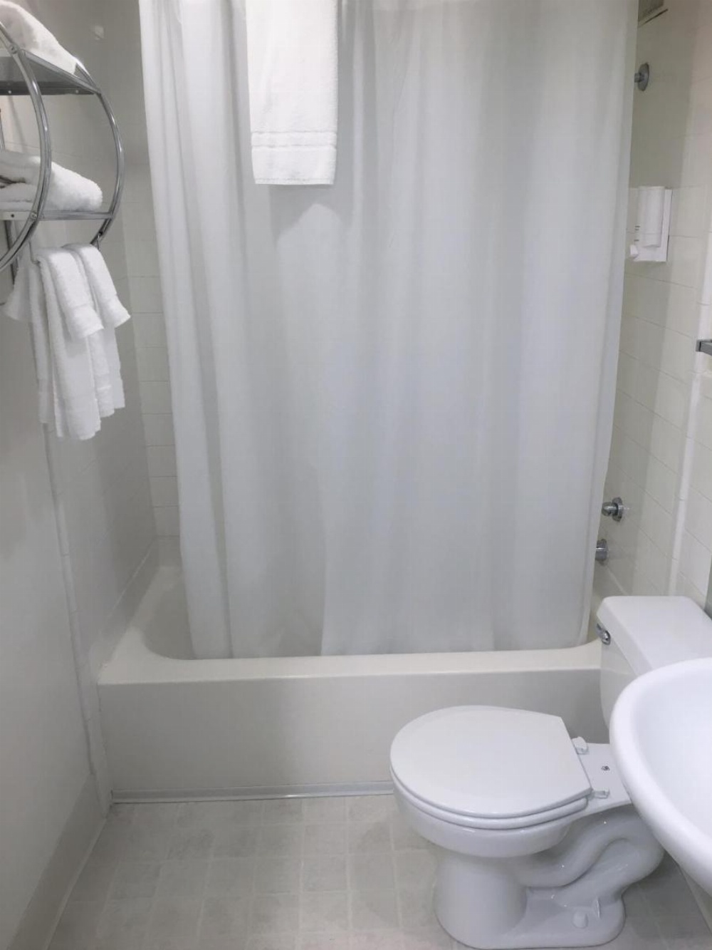 Room image 5