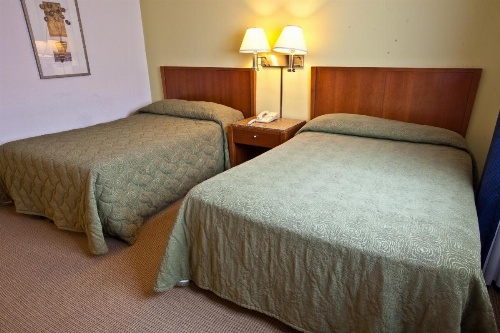Oasis Inn image 7